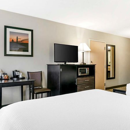 Best Western Beacon Inn Grand Haven Ngoại thất bức ảnh