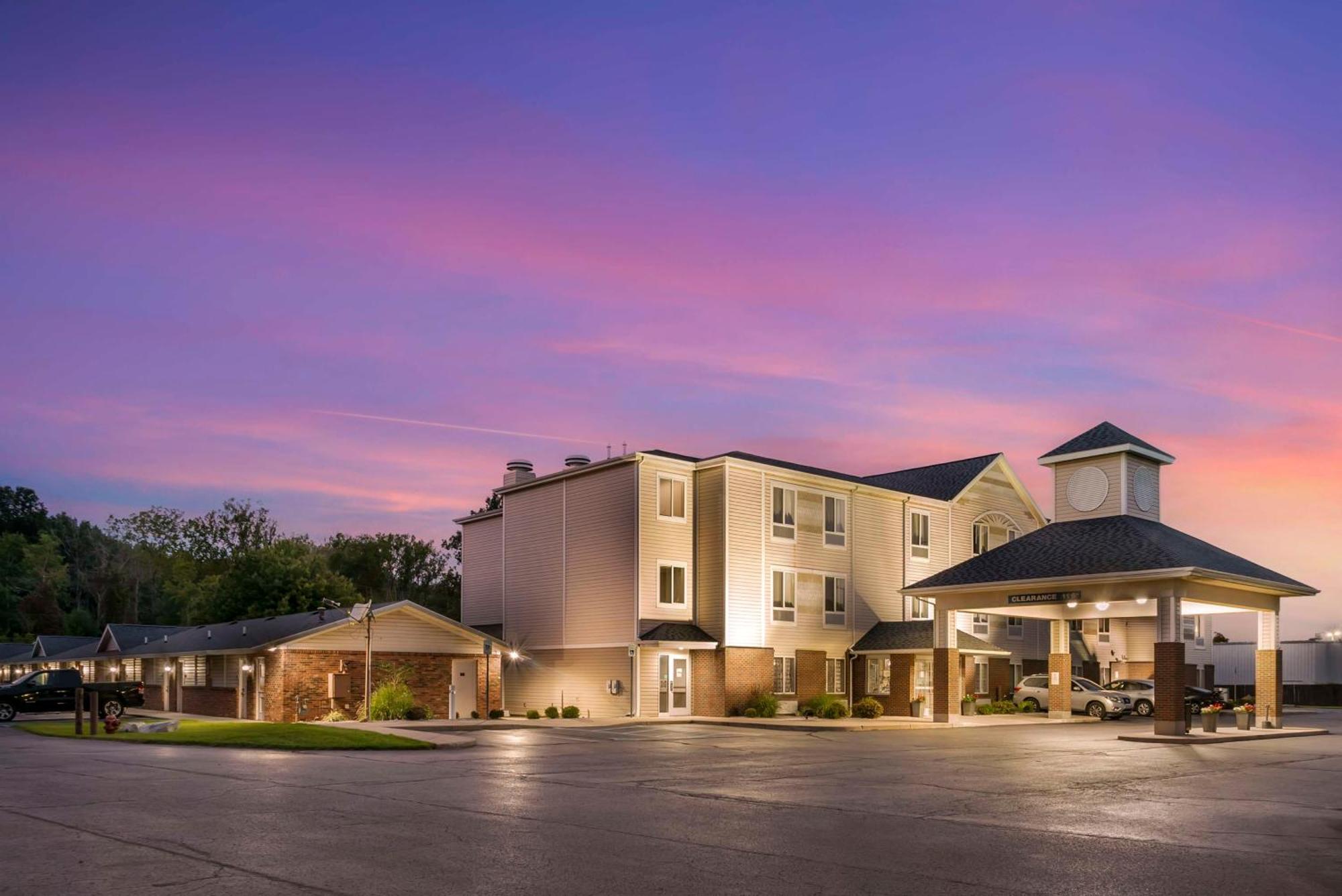 Best Western Beacon Inn Grand Haven Ngoại thất bức ảnh